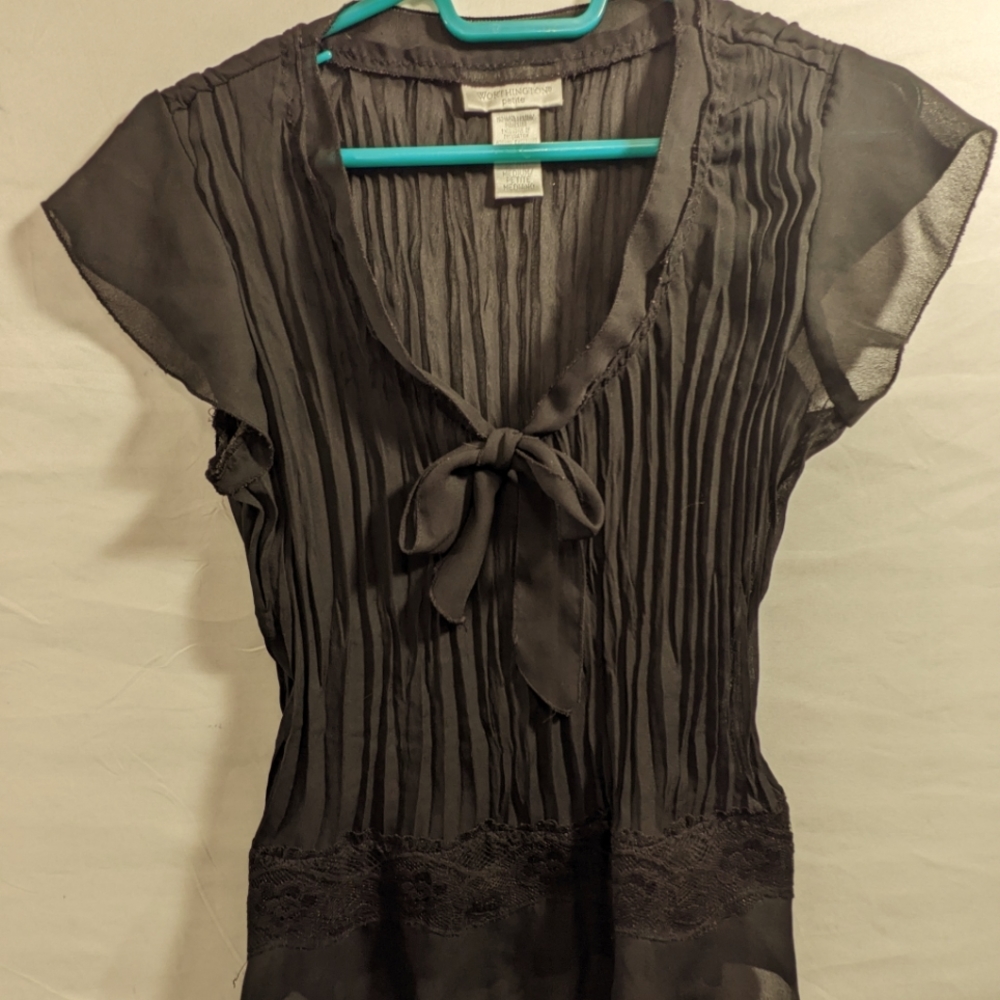 Black Worthington petite medium sheer shirt
